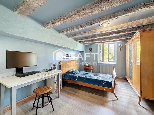 Propriété familiale de 180m² environ sur plus de 2 hectares de terrain