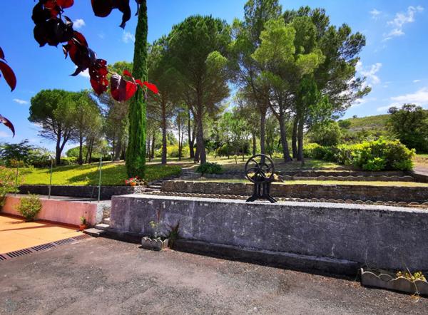 SUPERBE VILLA 5 CHAMBRES DE 164 M² HAB SUR PARCELLE DE 3 772 M²