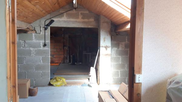 MAISON SUR SOUS SOL - THURE