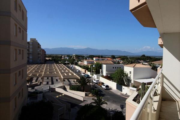 A VENDRE APPARTEMENT VUE MER AVEC GARAGE FERME DANS RESIDENCE DE STANDING