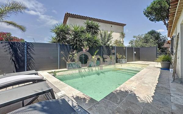 Maison à vendre    6 pièces • 111,84 m2 Roquebrune-sur-Argens