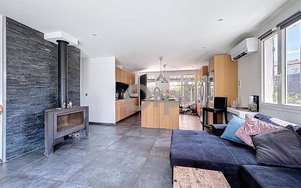 Maison à vendre    6 pièces • 111,84 m2 Roquebrune-sur-Argens