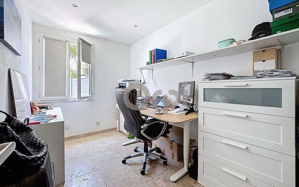 Maison à vendre    6 pièces • 111,84 m2 Roquebrune-sur-Argens