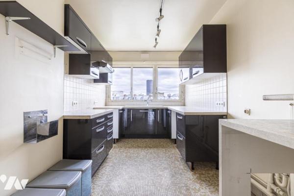 75007 - Ecole Militaire / UNESCO - Appartement 211 m² - 4 chambres - balcon parking