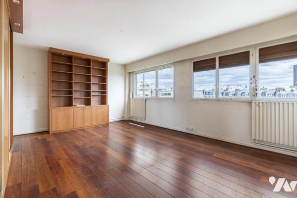 75007 - Ecole Militaire / UNESCO - Appartement 211 m² - 4 chambres - balcon parking