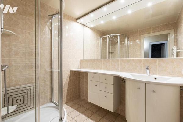 75007 - Ecole Militaire / UNESCO - Appartement 211 m² - 4 chambres - balcon parking