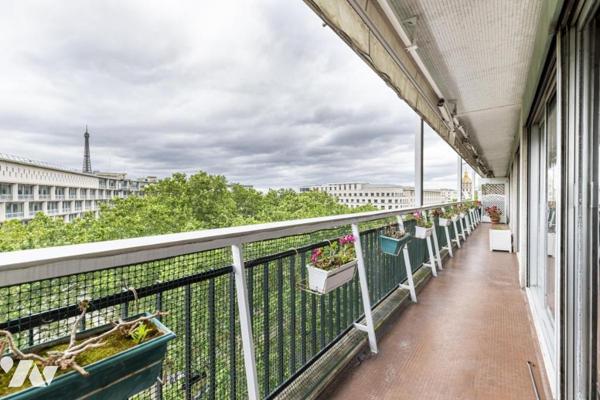 75007 - Ecole Militaire / UNESCO - Appartement 211 m² - 4 chambres - balcon parking