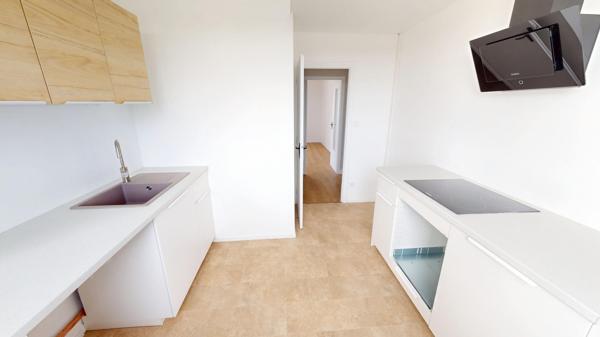 EMPLACEMENT IDEAL T3 refait à Neuf