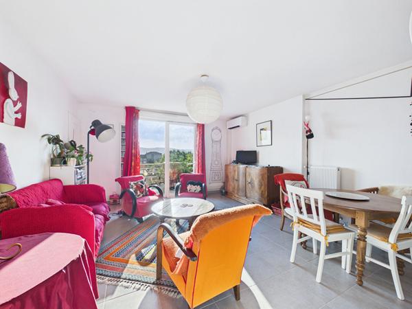 Appartement récent T3 - 56 m2 avec terrasse, garage et cave