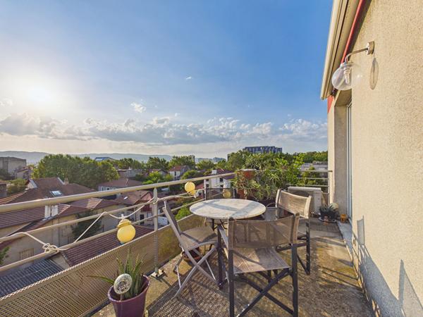 Appartement récent T3 - 56 m2 avec terrasse, garage et cave