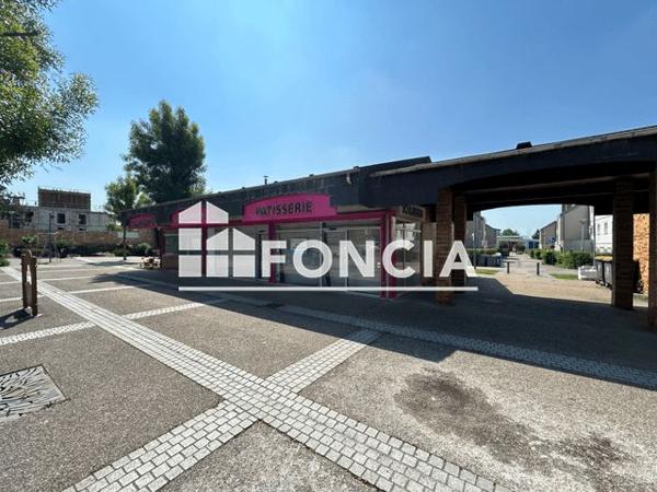 Location Local commercial 2 pièces - Franqueville Saint Pierre 76520