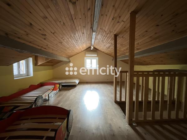 Maison 5 pièces - 160 m²