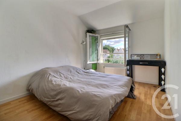 Appartement F4 à vendre  4 pièces - 81,20 m2 AULNAY SOUS BOIS - 93