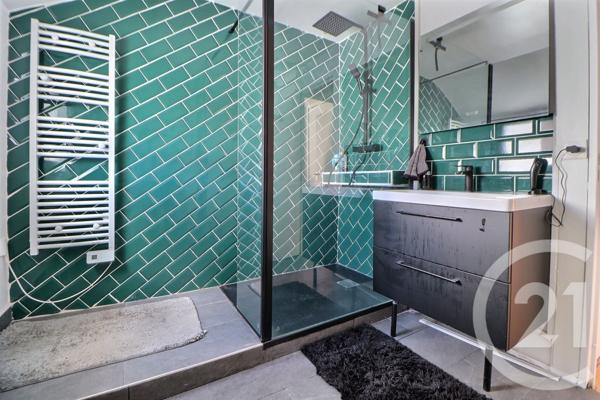 Appartement F4 à vendre  4 pièces - 81,20 m2 AULNAY SOUS BOIS - 93