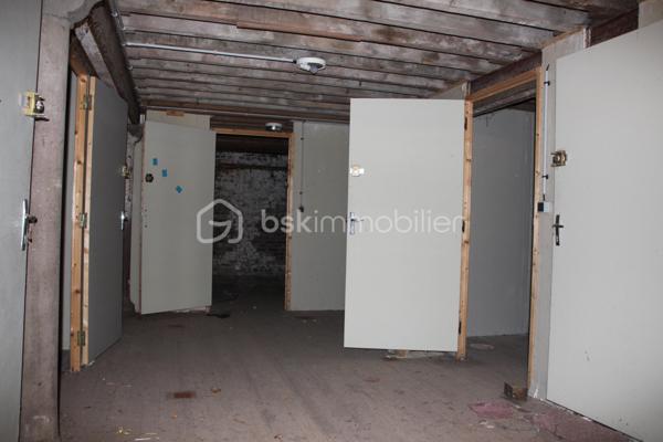 Immeuble mixte de 2 120 m²