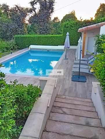 Castelnau-Montratier – Maison contemporaine, 4 chambres, piscine, terrain paysager