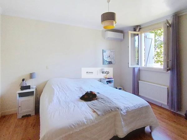 Castelnau-Montratier – Maison contemporaine, 4 chambres, piscine, terrain paysager