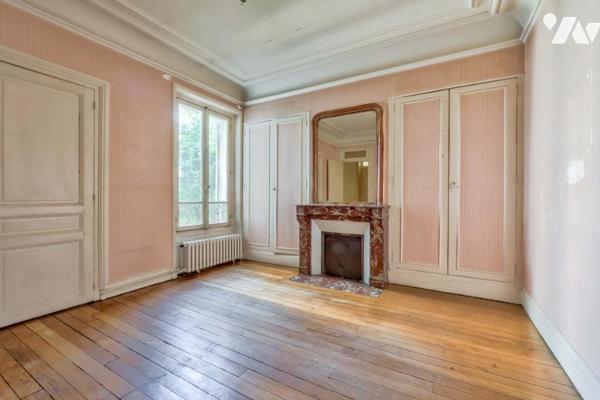 ASNIERES - CENTRE VILLE MAIRIE - APPARTEMENT 4 PIECES - 89 M²