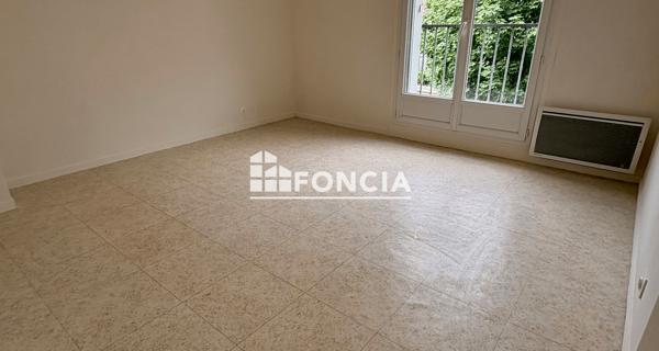 Location Appartement 3 pièces 71.44 m² - Limay 78520