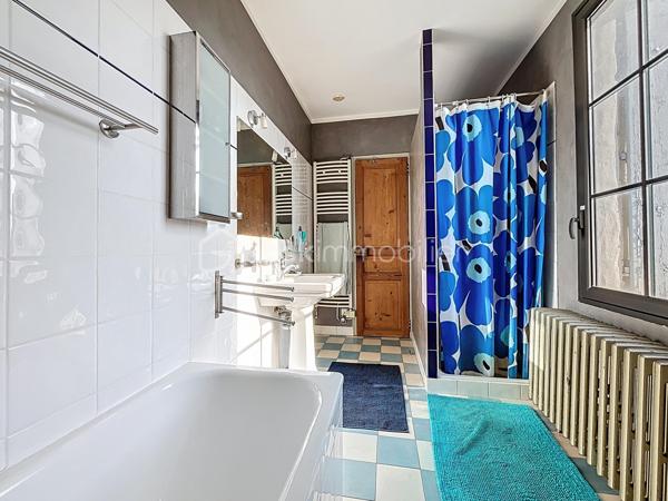 Maison de village de 230 m²