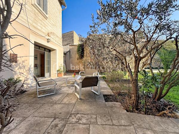Maison de village de 230 m²