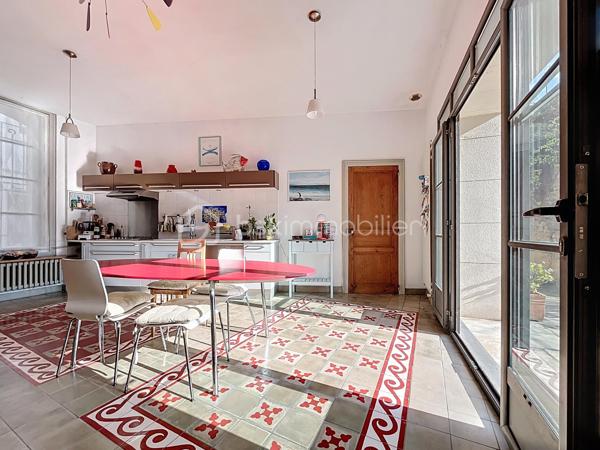 Maison de village de 230 m²