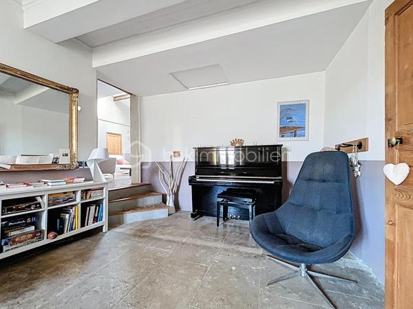 Maison de village de 230 m²