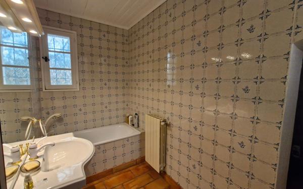 Maison à vendre    6 pièces •  Rochefort-du-Gard