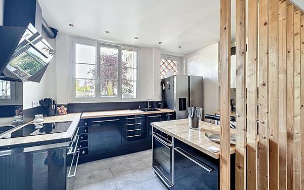 Appartement à vendre    3 pièces • 76,70 m2 Bry-sur-Marne