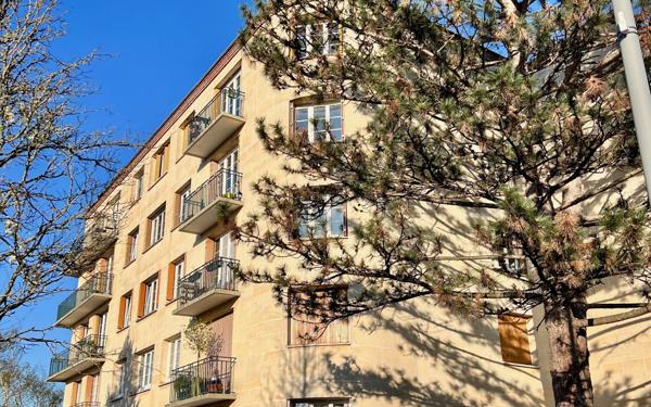 Appartement à vendre    3 pièces • 76,70 m2 Bry-sur-Marne