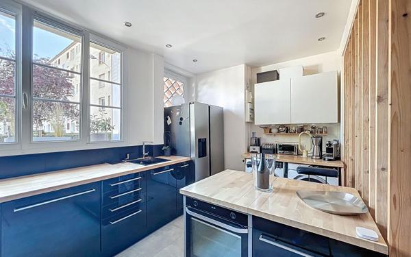 Appartement à vendre    3 pièces • 76,70 m2 Bry-sur-Marne