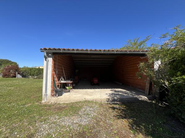 TERRAIN À VENDRE – TOURNEFEUILLE CENTRE – RUE DU PETIT TRAIN - Tournefeuille (31170)