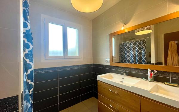 Maison à vendre    6 pièces •  Mugron