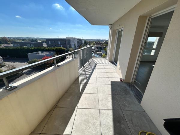 Appartement rénové avec vue sur parc - Saint-Herblain Bourg