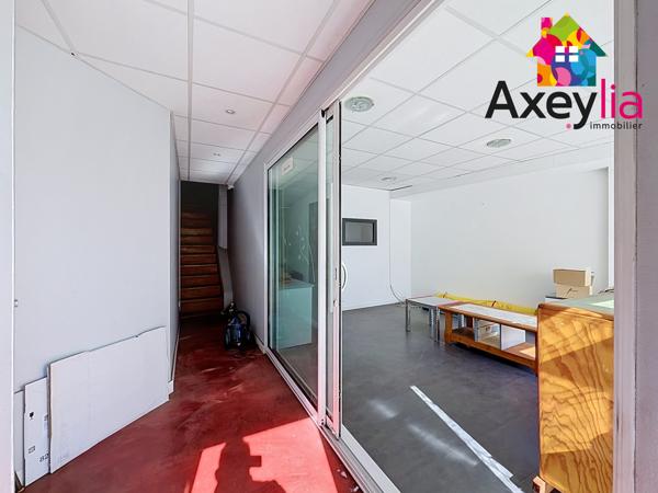A VENDRE - SAINT GALMIER CENTRE - IMMEUBLE ENTIER 108 M² – BEAU POTENTIEL