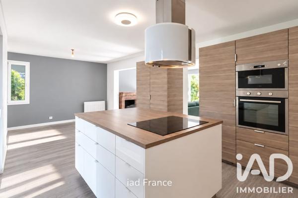 Maison à vendre 7 pièces 185 m² Montigny-le-Bretonneux
