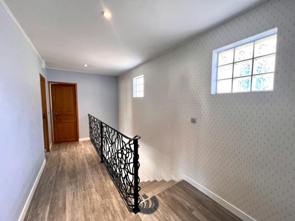 Maison 185m2 avec terrasse et jardin