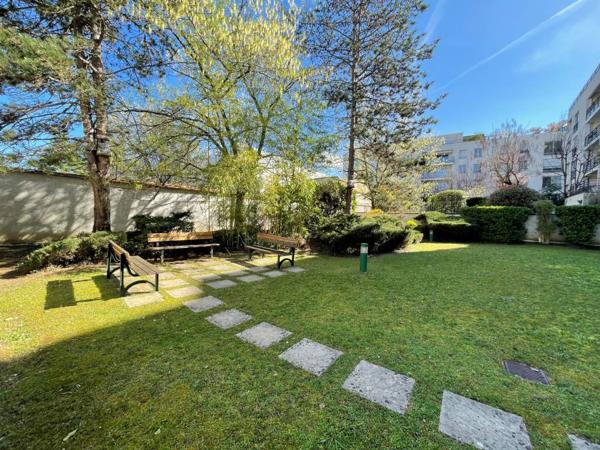 Appartement 4 pièces - 111 m² Bien prestige