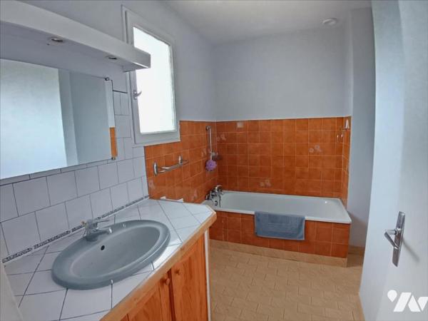 MONTELIMAR Maison 102 m2 avec grand garage et jardin