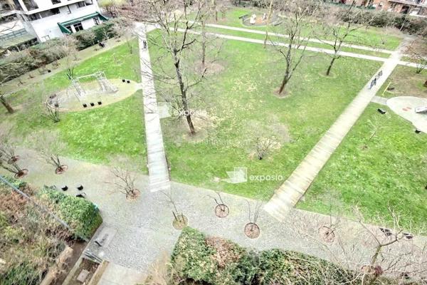 Vente                                                      Appartement
                        
                     4 pièces                      81 m2                     à Asnières-sur-Seine