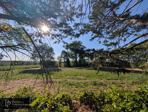 Maison en pierre sur 5 600 m² de terrain entre Mézin et Nérac