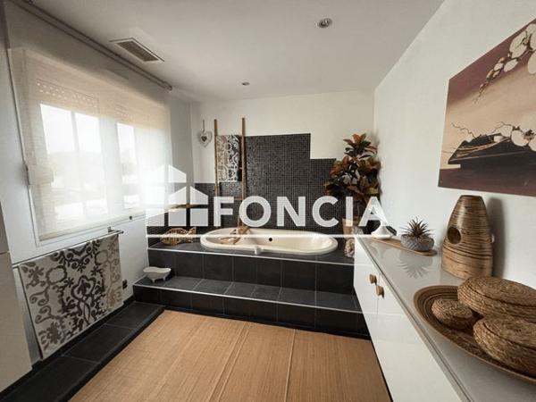 À vendre Maison 4 pièces 133 m² - Lunel 34400