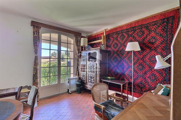 A VENDRE Maison de 240m² sur une parcelle de 1110 m² à Sausset-les-Pins 13960