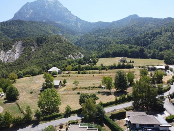 Terrain Savines Le Lac 698 m2