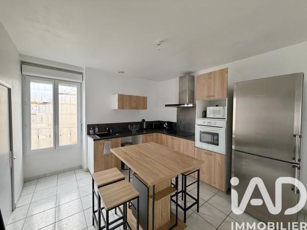 Maison à vendre 5 pièces 99 m² Dangé-Saint-Romain