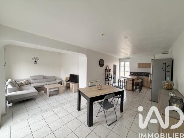 Maison à vendre 5 pièces 99 m² Dangé-Saint-Romain
