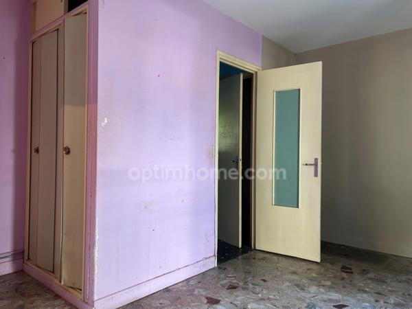 SAINT MAUR DES FOSSÉS (94210) - STUDIO A RENOVER - CALME - CAVE