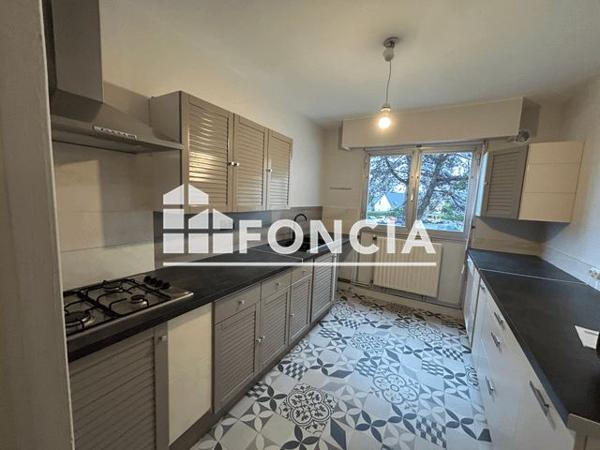 Location Appartement 3 pièces 77.86 m² - RUE JEAN BAPTISTE HENRY Lannion 22300