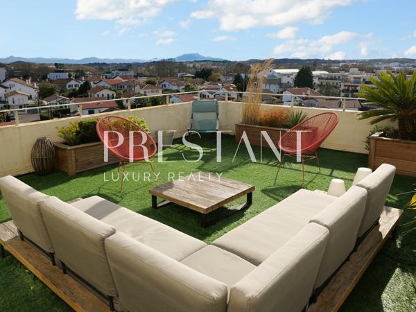 Quartier des Arènes – Appartement sur le toit avec terrasse, garage et vue panoramique, BAYONNE