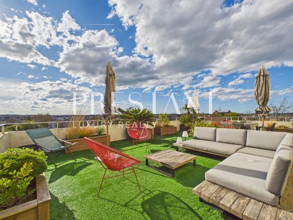 Quartier des Arènes – Appartement sur le toit avec terrasse, garage et vue panoramique, BAYONNE